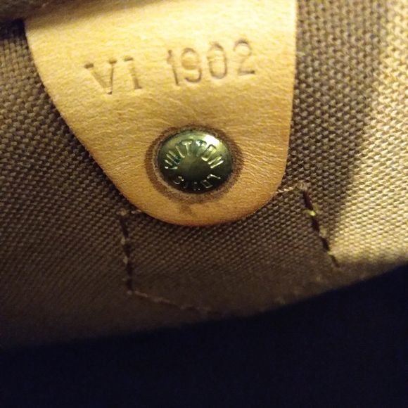 🌹Authentic Louis Vuitton Monogram Speedy 30 - Picture 15 of 16